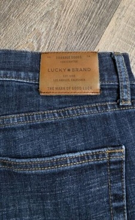 Lucky Brand Jeans 221 Original Straight Men's Size 40x32 Medium Wash - Picture 7 of 9